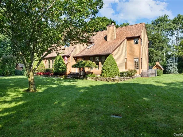 595 Greenfields Lane, Southold, NY 11971