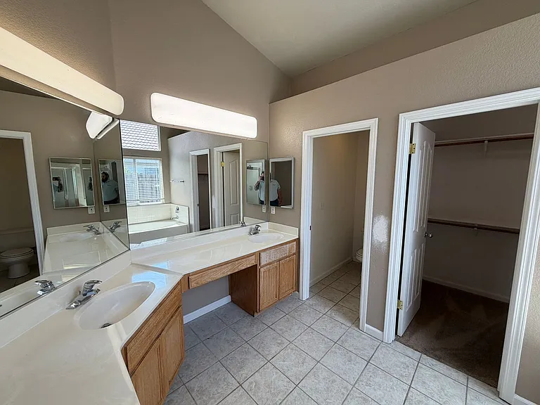 6400 Silver Hawk Way — Photo 17
