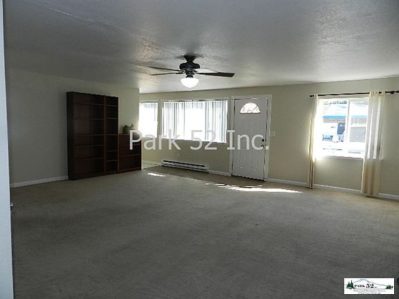 4th image of 5413 N 40th St