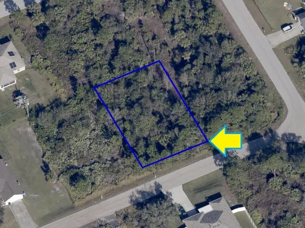 1085 Towhlen St SE, Palm Bay, FL 32909