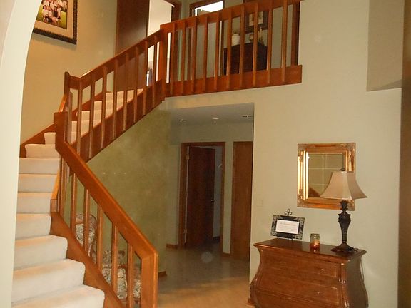 4th image of 91 Pleasant Hill Ct