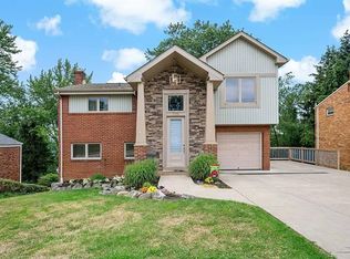 538 Old Clairton Rd, Pittsburgh, PA 15236