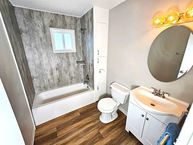 2600 W Jefferson St — Photo 14