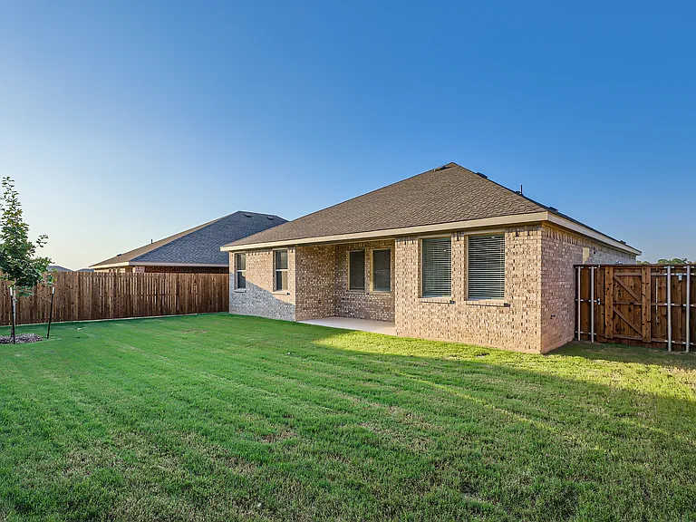 1205 Gladespring Ln — Photo 3