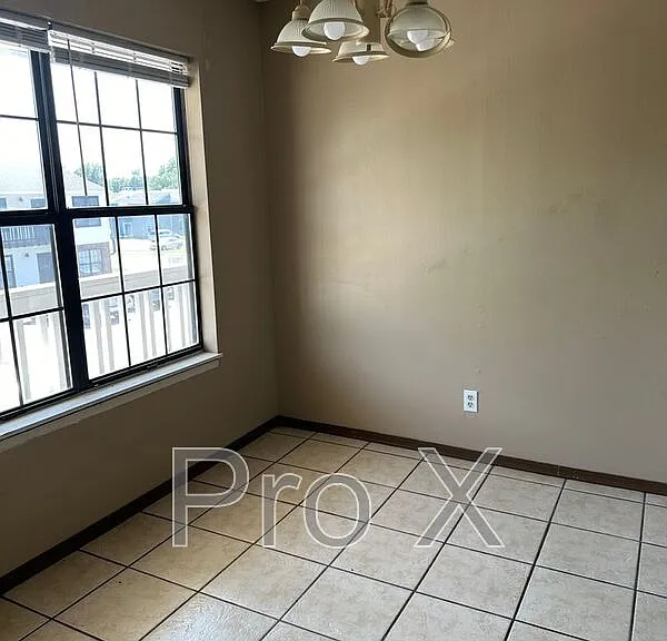 1001 S Saint Louis Ave #8 — Photo 3