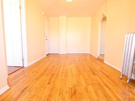 2nd image of 430 Autumn Ave #2