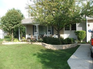 600 Canyon Ln, Elgin, IL 60123