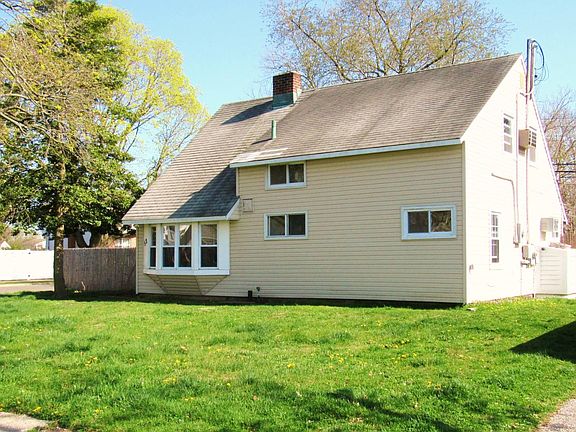 3rd image of 52 Woodcock Ln