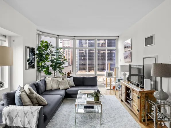 555 West 59th Street image 1 of 11