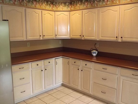 Other side of kitchen