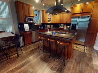 2145 W Crystal St #0, Chicago, IL 60622
