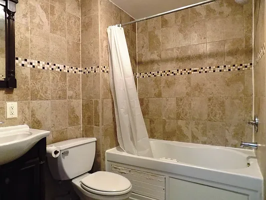 Rented by Blue Egg Realty Corp | media 28
