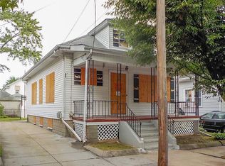 58 Grosvenor Ave, Providence, RI 02908