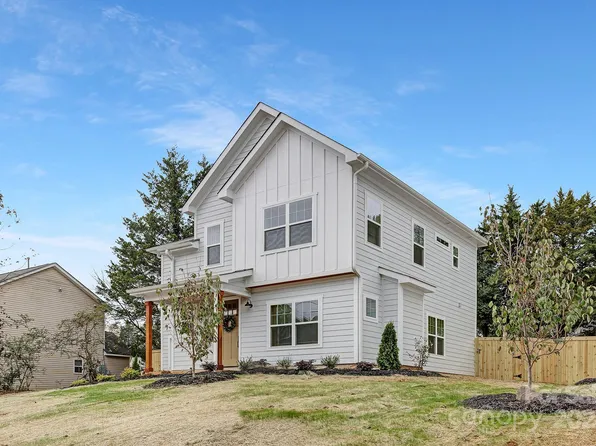 1012 Fairground St, Charlotte, NC 28208