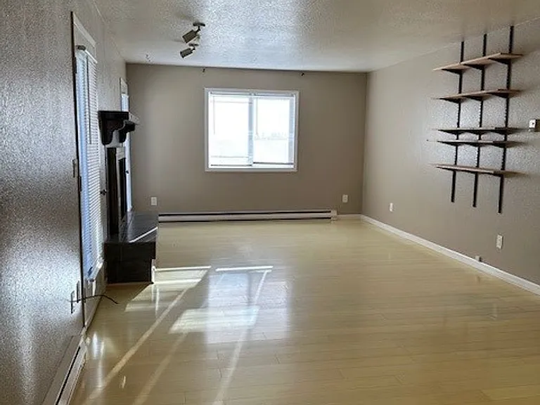 8601 Molanary Dr #11 — Photo 1