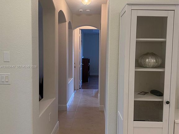 4th image of 2823 Poinciana Cir
