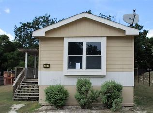 207 5th St, Ingram, TX 78025