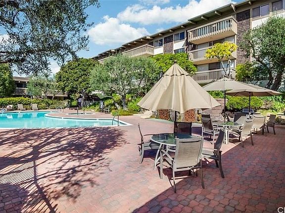 4th image of 6526 Ocean Crest Dr APT A202