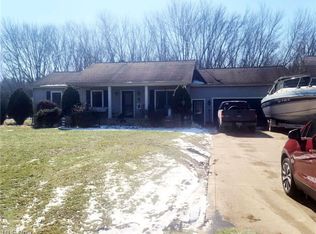 6446 Hawthorne Dr, Andover, OH 44003