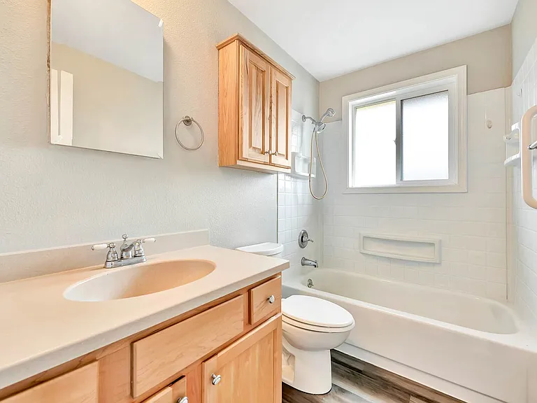 Savage / Ellis Duplex — Photo 32