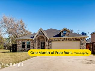 1518 Avenue B, Grand Prairie, TX 75051