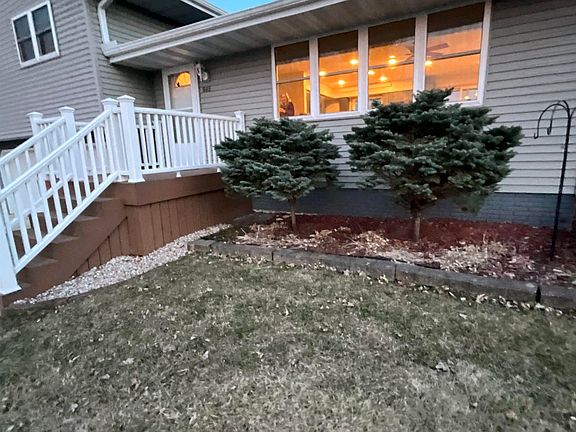 2nd image of 605 Spring St