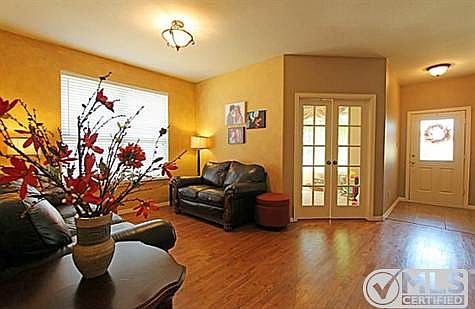 4th image of 11026 La Grange Dr