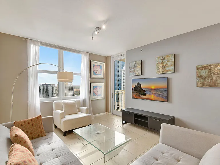511 SE 5th Ave #2315 — Photo 8