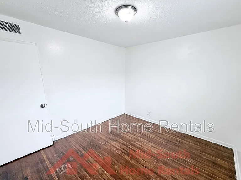 3969 Southlawn Ave #1 — Photo 8