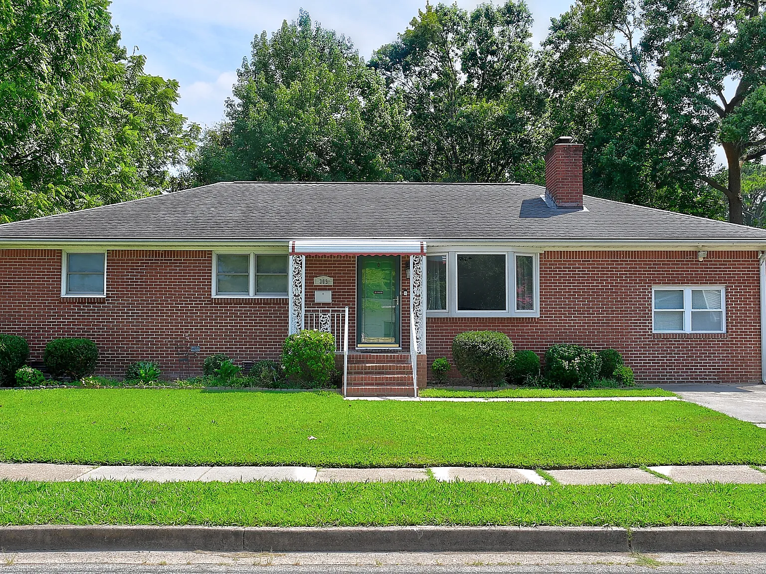3 bed, 1653 sqft, $2,650 — Photo 1