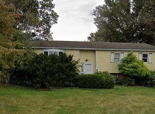 2504 S Cherry Ln, Ronks, PA 17572