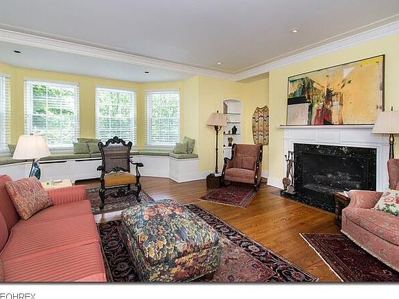 4th image of 13515 Shaker Blvd APT 2B