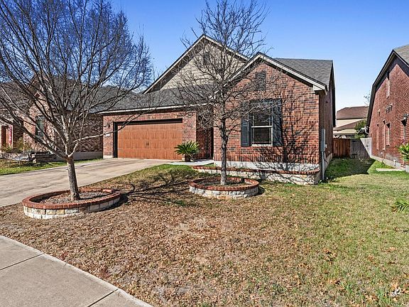 3rd image of 1244 Yellow Iris Rd