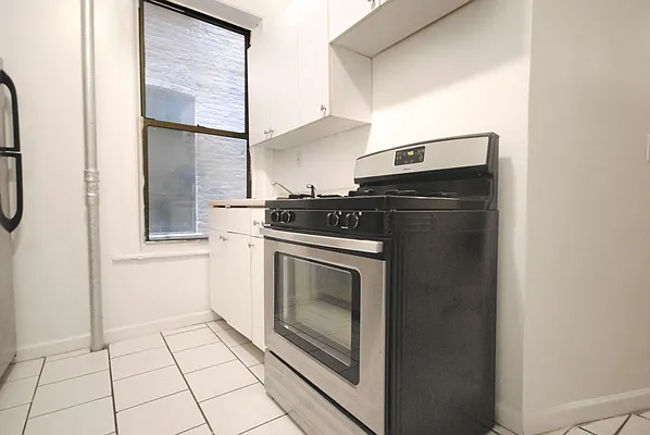 Rented by Bold New York | media 11