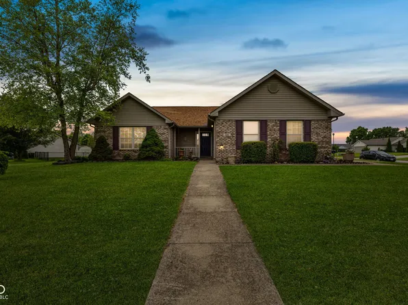 1202 Orphant Annie Dr, Greenfield, IN 46140