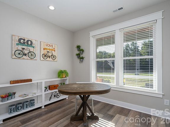 5th image of 27687 Taylor Ln