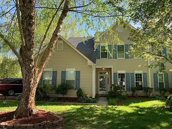 2nd image of 6773 Burbage Lake Cir