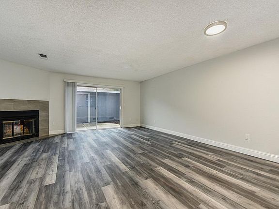 4th image of 7637 Lily Mar Ln