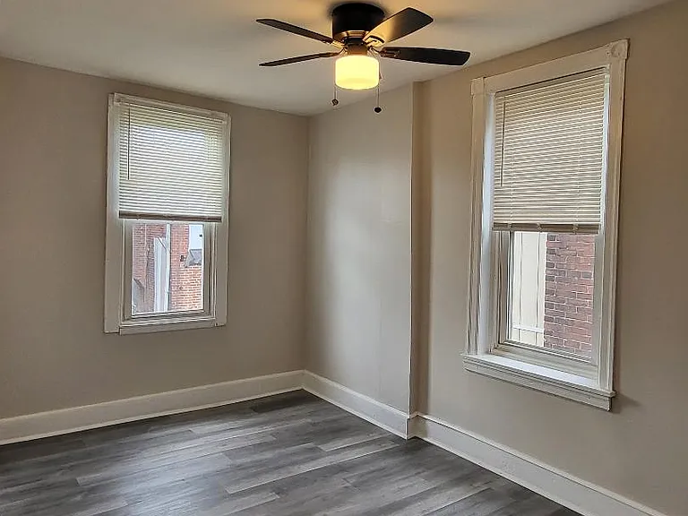 230 S Frazier St — Photo 25