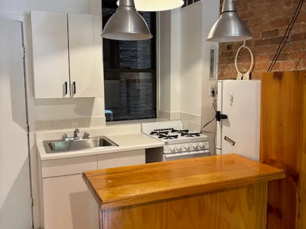 314 West 142nd Street image 1 of 5