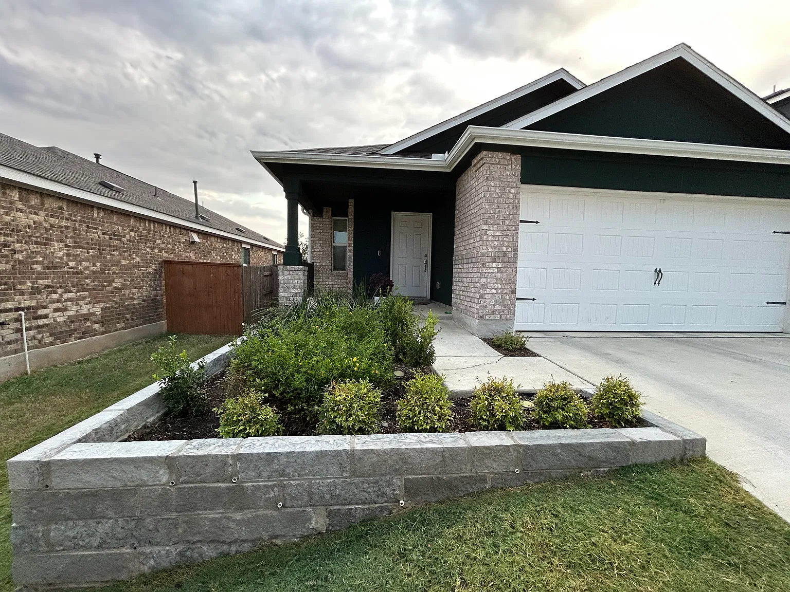 113 Brushy Creek Dr — Photo 2