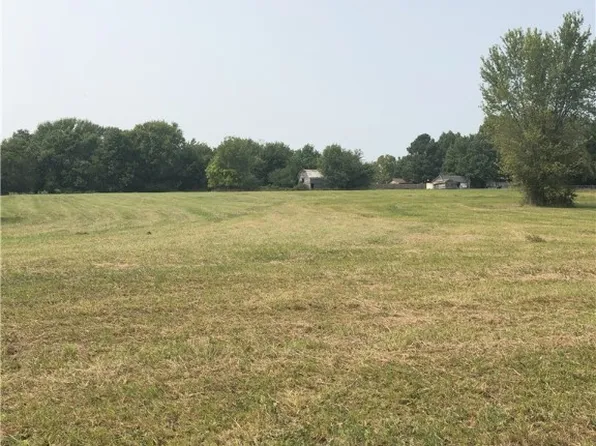 675 E Bowen Blvd, Fayetteville, AR 72703
