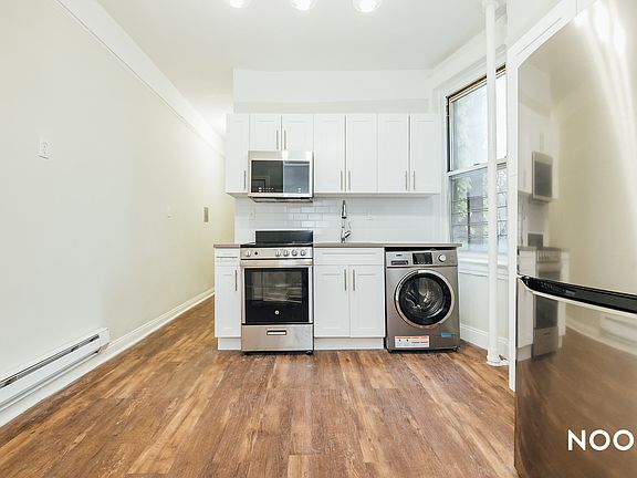 5th image of 1625 Park Pl APT 23