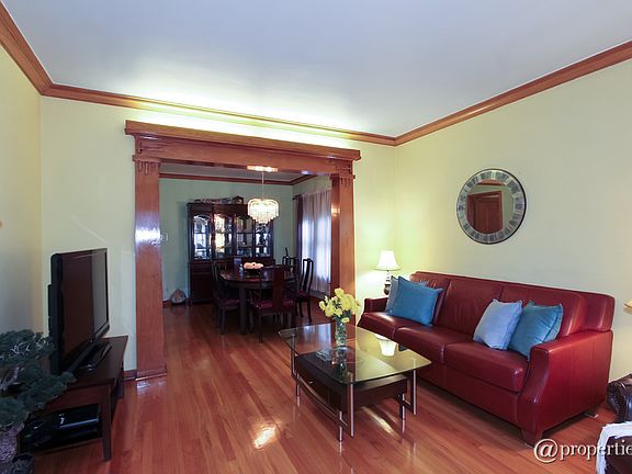 Living Room/Dining Room