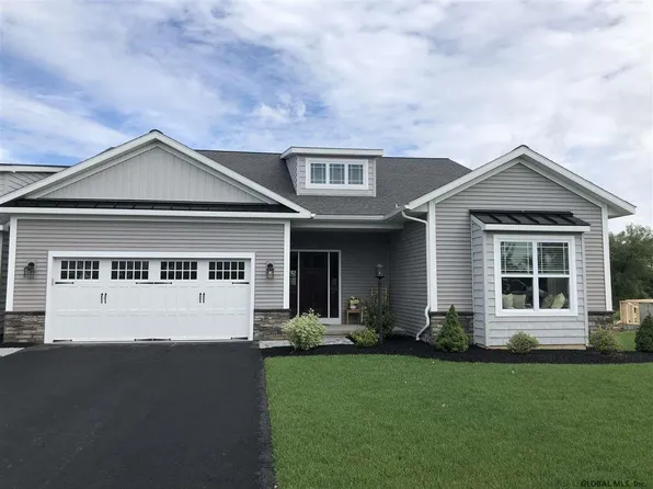 49 Vista Ct, Clifton Park, NY 12065