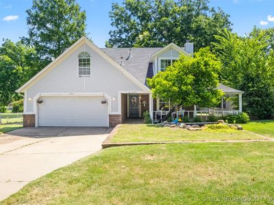 11801 S 266th East Ave, Coweta, OK, 74429