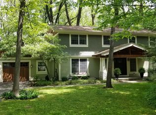 4N159 Wild Rose Rd, St Charles, IL 60174