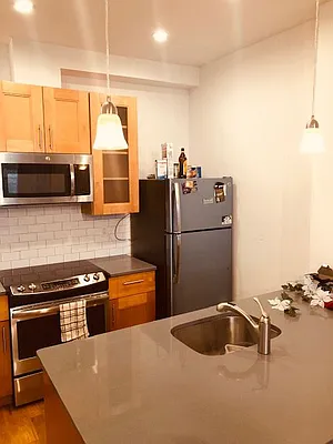 Rented by Alexander Bilu, LREB | media 11