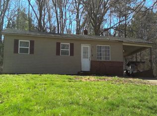 102 Walker Ln, Morganton, NC 28655