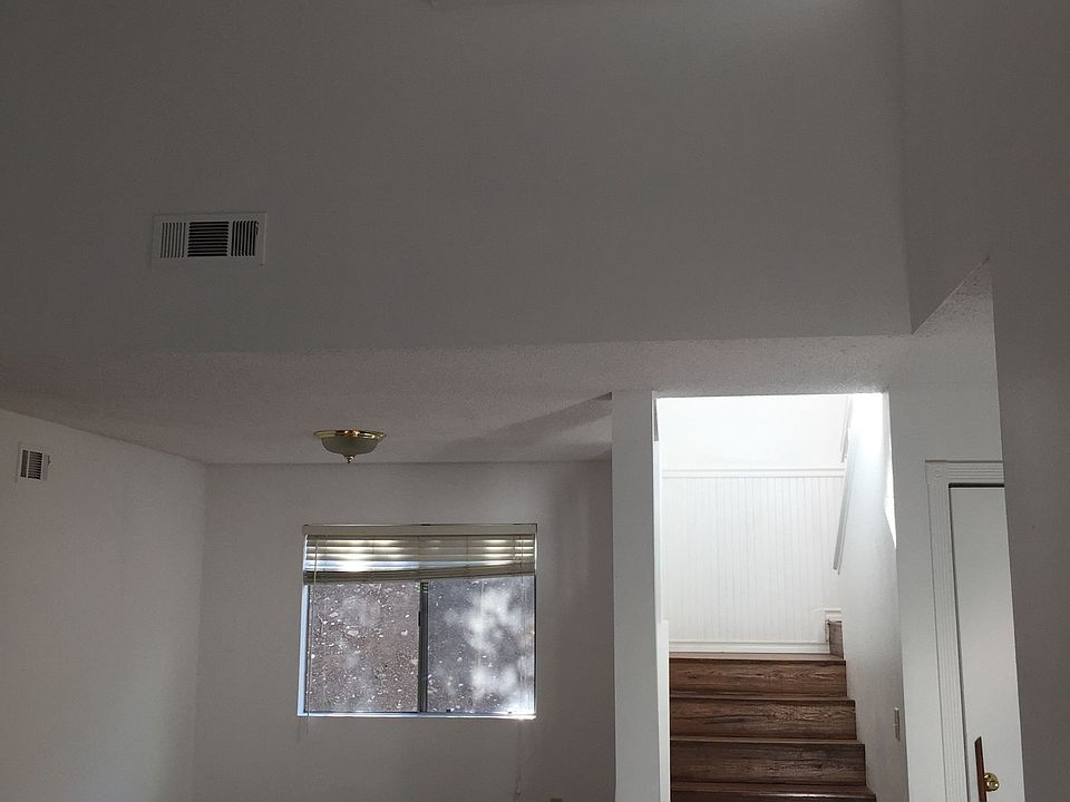 Interior view, high ceilimg